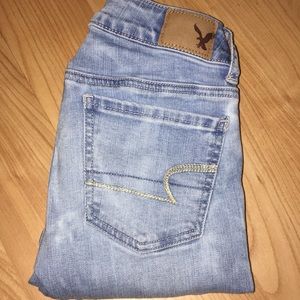AE light washed jeans